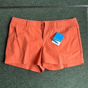 NWT COLUMBIA SHORT / orange / 16